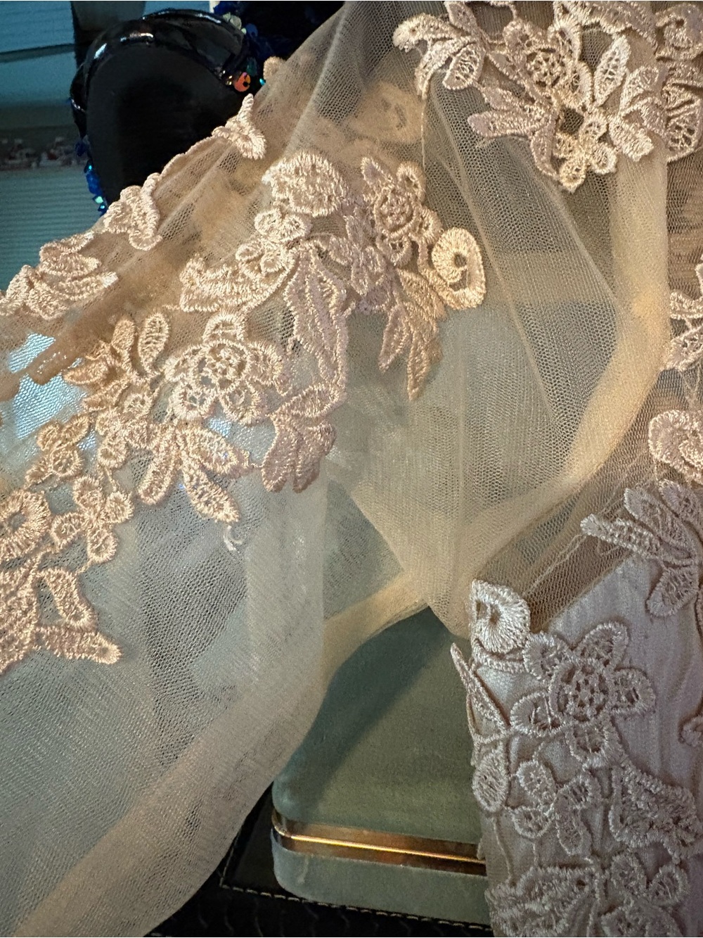 Elegant Lace A-Line Wedding Dress in beige - Picture 5 of 10